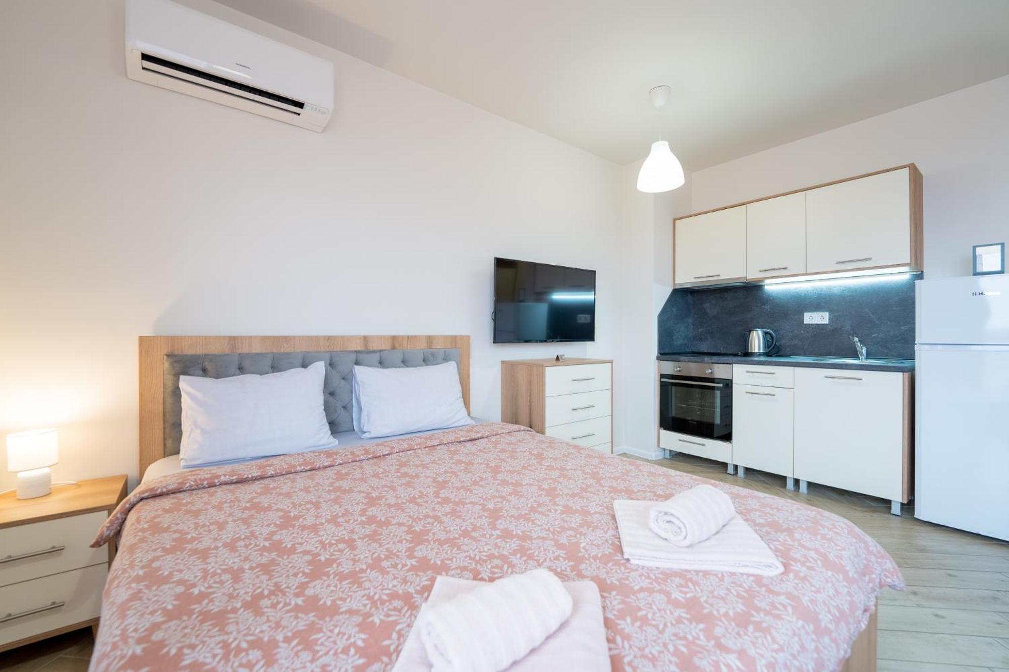 Wow Studios For Rent - Bul Montevideo 25A - B Sofia Exterior photo
